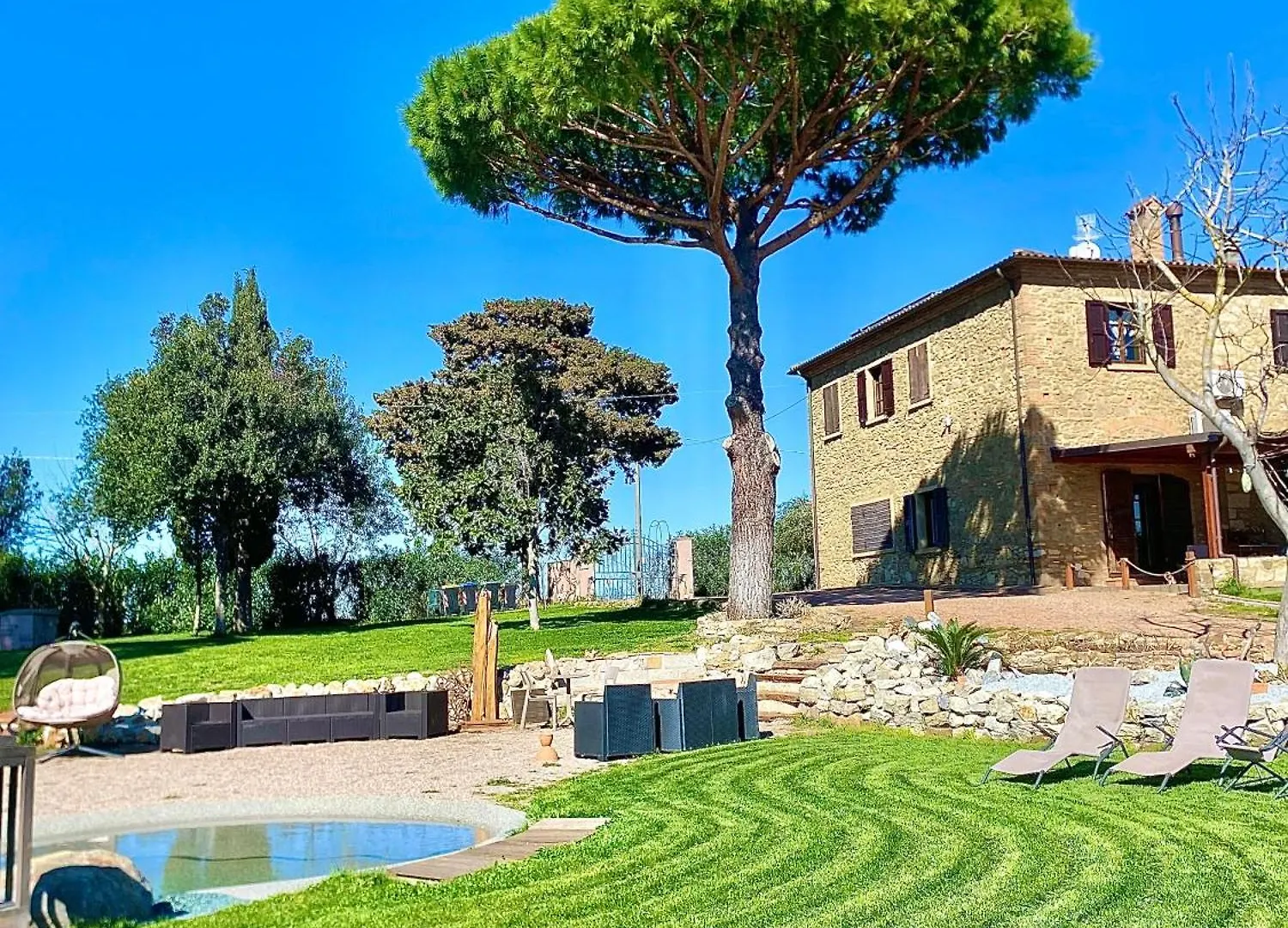 Podere Al Fico B&B Collemezzano Italy